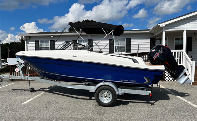 2025 Bayliner VR4 Blue 